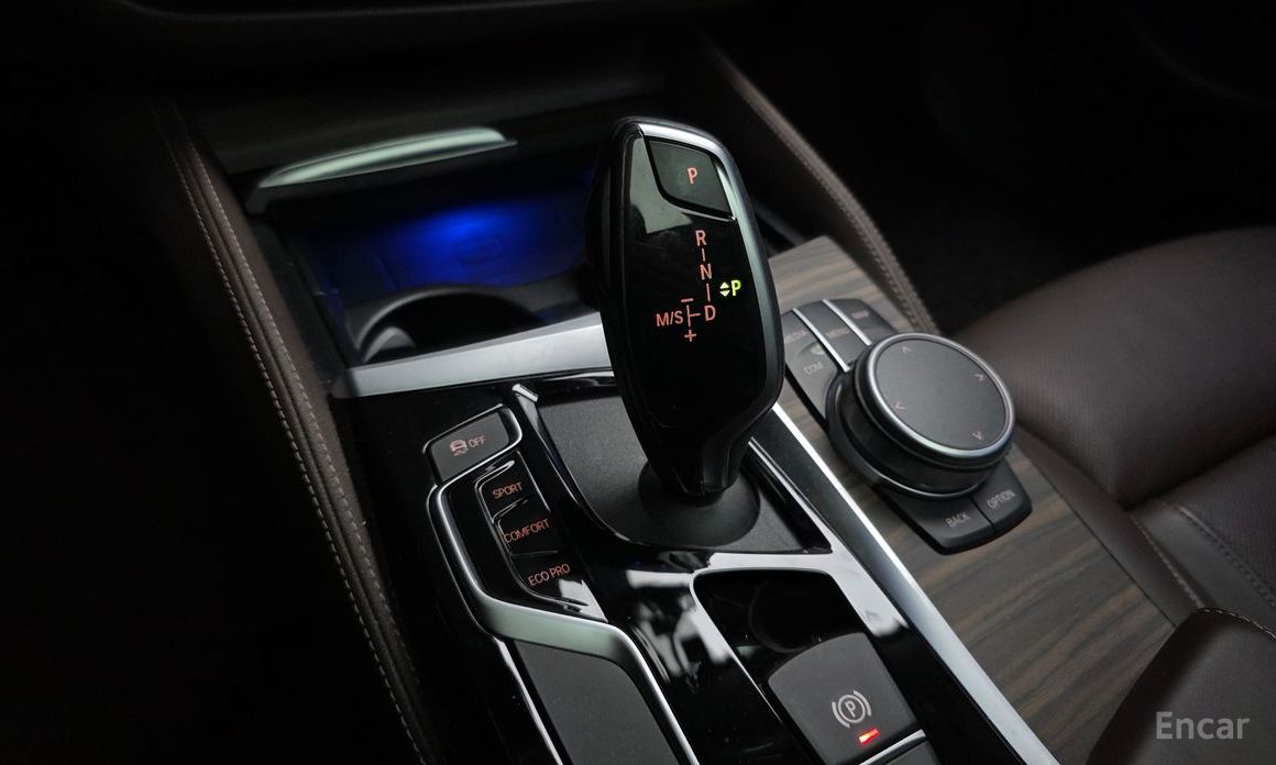 2020 BMW 5 серии VII (G30/G31) 520d xDrive Luxury Plus с пробегом 135 827 км