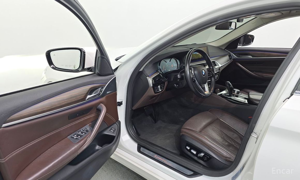 2018 BMW 5 серии VII (G30/G31) 520d xDrive Luxury Plus с пробегом 98 335 км
