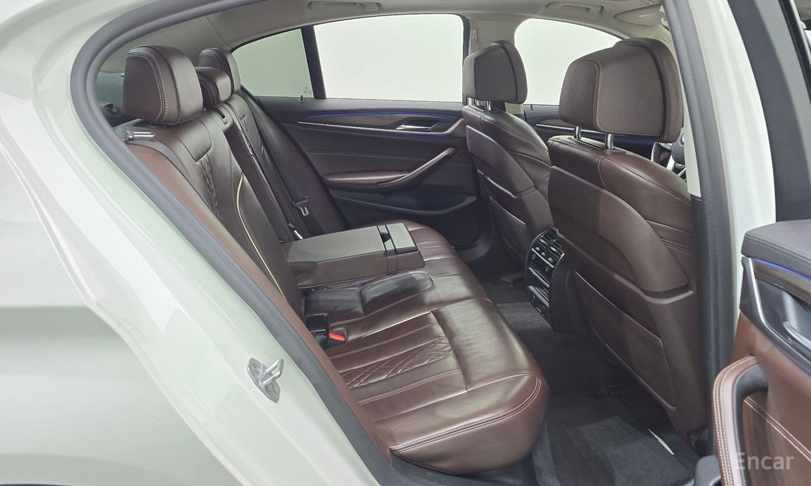 2018 BMW 5 серии VII (G30/G31) 520d xDrive Luxury Plus с пробегом 98 335 км