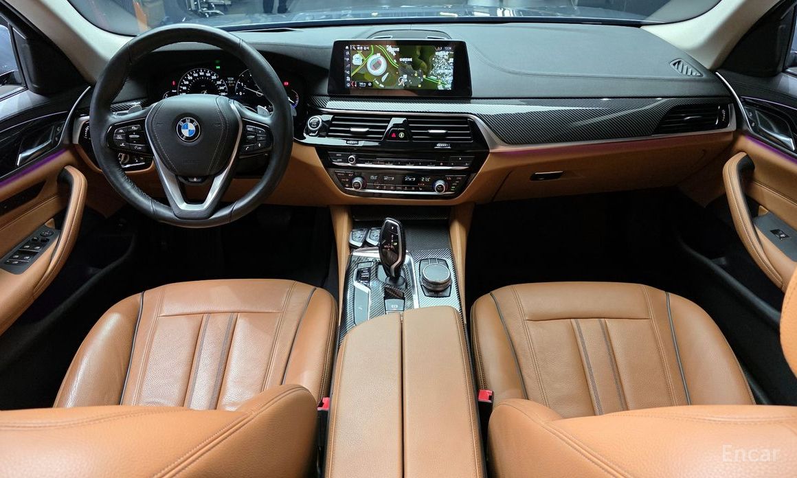 2018 BMW 5 серии VII (G30/G31) 520d Luxury Special Edition с пробегом 85 639 км