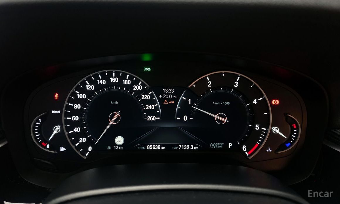 2018 BMW 5 серии VII (G30/G31) 520d Luxury Special Edition с пробегом 85 639 км