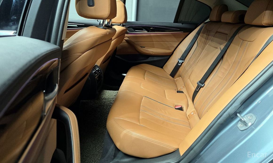 2018 BMW 5 серии VII (G30/G31) 520d Luxury Special Edition с пробегом 85 639 км