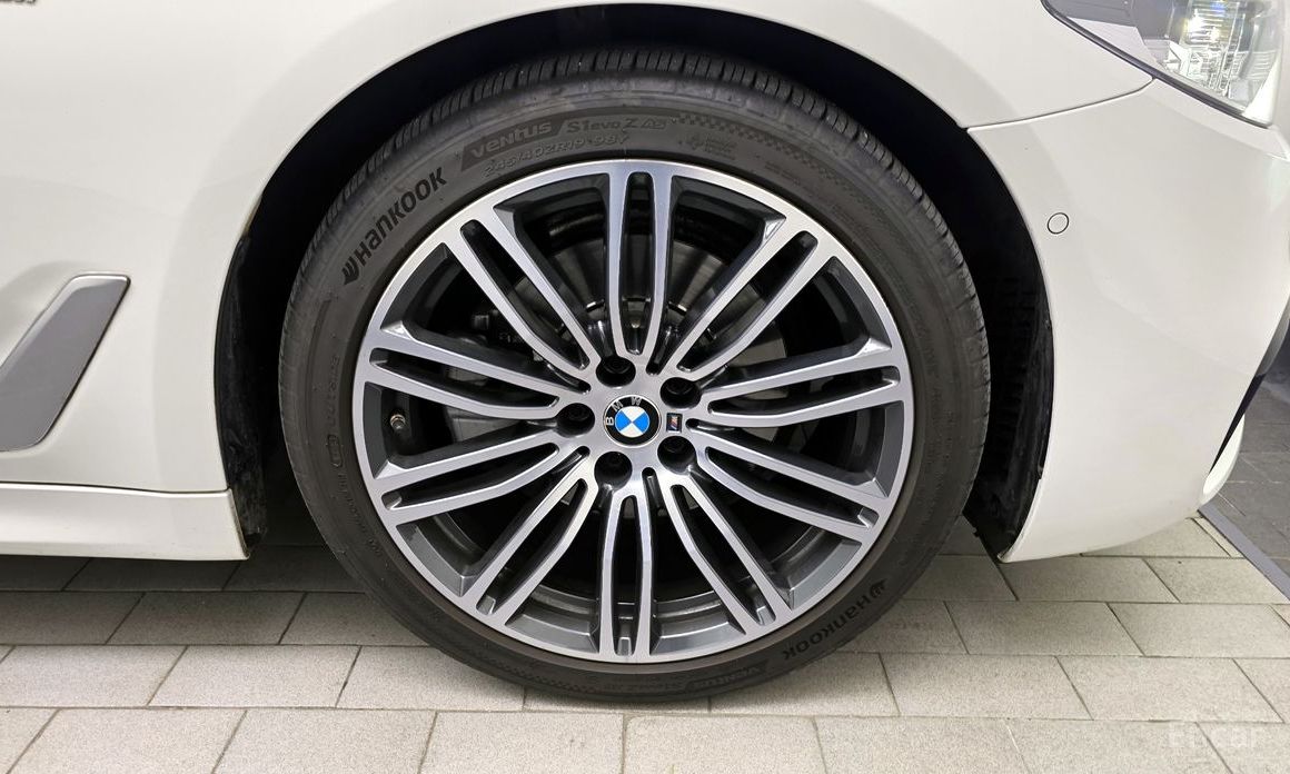 2020 BMW 5 серии VII (G30/G31) 520d xDrive M Sport Package Plus с пробегом 69 322 км