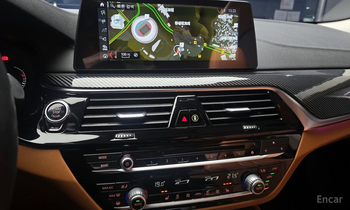 2018 BMW 5 серии VII (G30/G31) 520d Luxury Special Edition с пробегом 85 639 км