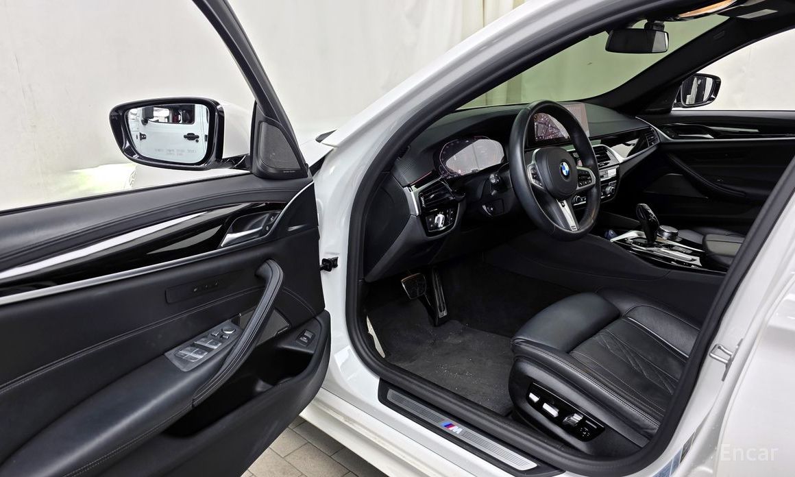 2020 BMW 5 серии VII (G30/G31) 520d xDrive M Sport Package Plus с пробегом 69 322 км