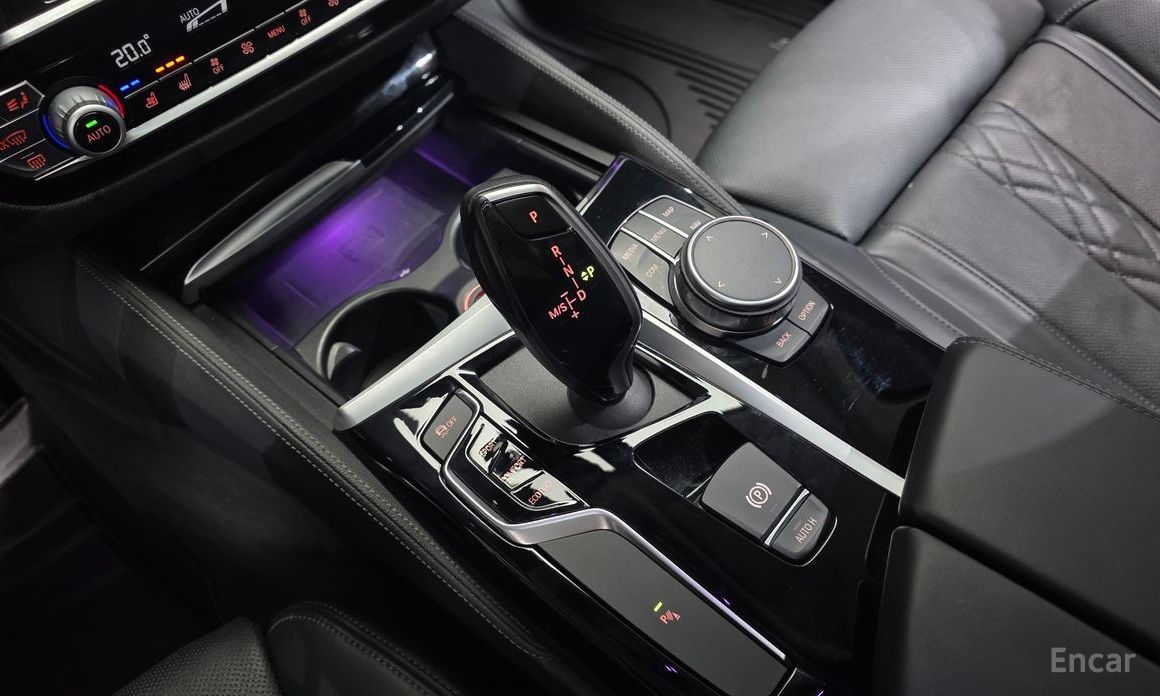 2019 BMW 5 серии VII (G30/G31) 520d Luxury Plus с пробегом 66 168 км