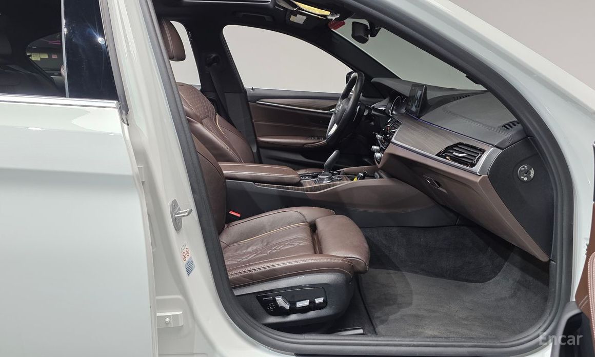 2018 BMW 5 серии VII (G30/G31) 520d M Sport Package Plus с пробегом 65 031 км