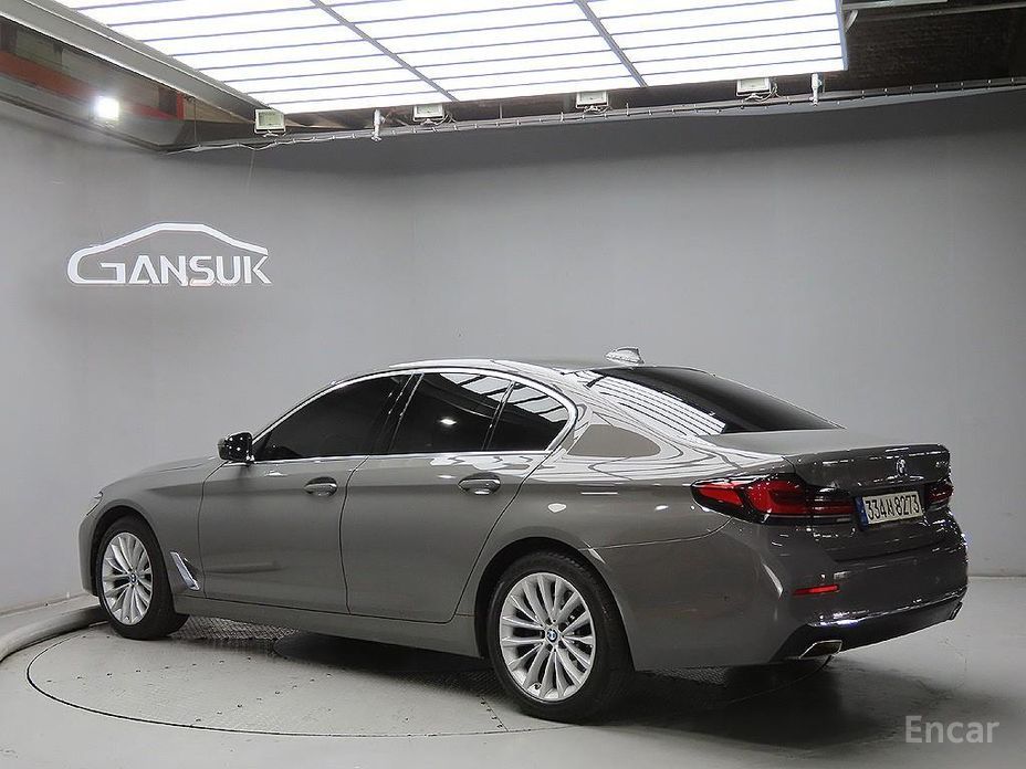 2021 BMW 5 серии VII (G30/G31) 523d Luxury с пробегом 103 758 км