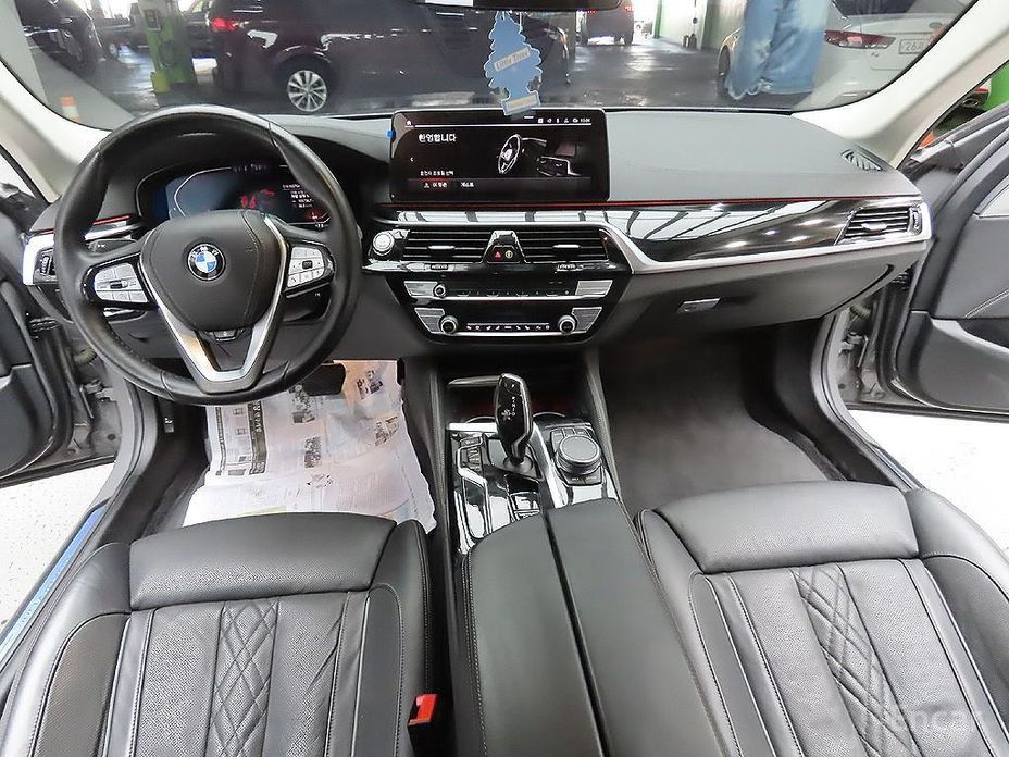 2021 BMW 5 серии VII (G30/G31) 523d Luxury с пробегом 103 758 км