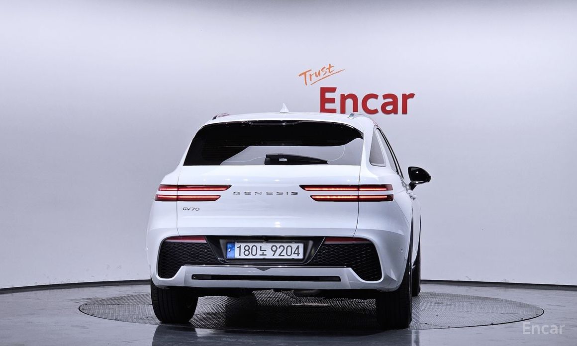 2021 Genesis GV70 I 2.2 Diesel 2WD с пробегом 75 688 км