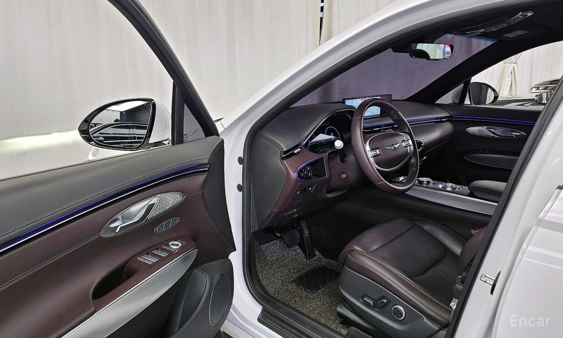 2021 Genesis GV70 I 2.2 Diesel 2WD с пробегом 73 036 км