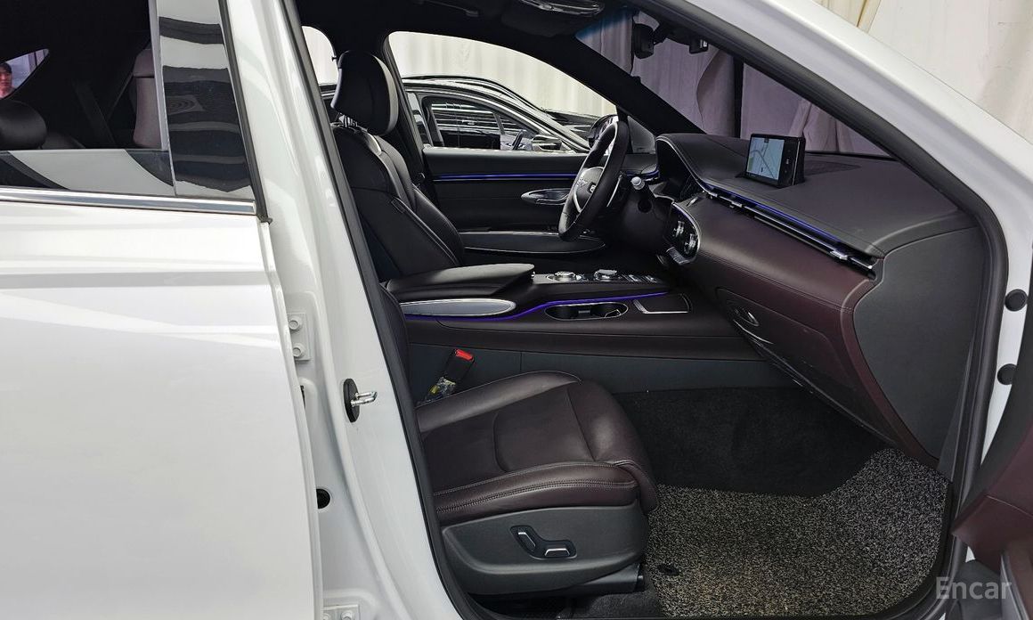 2021 Genesis GV70 I 2.2 Diesel 2WD с пробегом 73 036 км