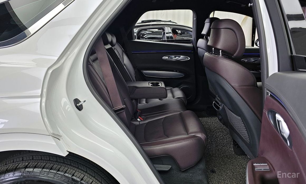 2021 Genesis GV70 I 2.2 Diesel 2WD с пробегом 73 036 км