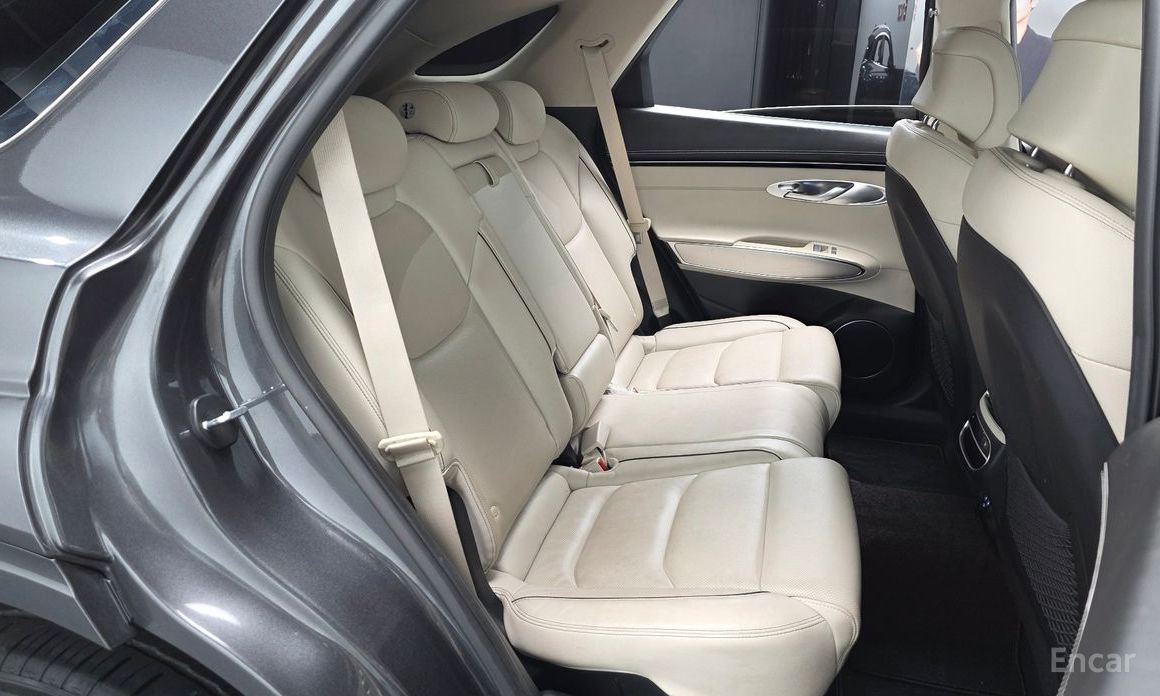 2021 Genesis GV70 I 2.2 Diesel 2WD с пробегом 65 123 км