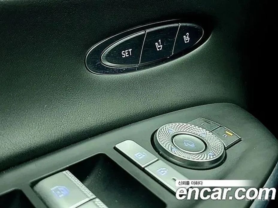 2022 Genesis GV70 I 2.2 Diesel 2WD с пробегом 35 067 км