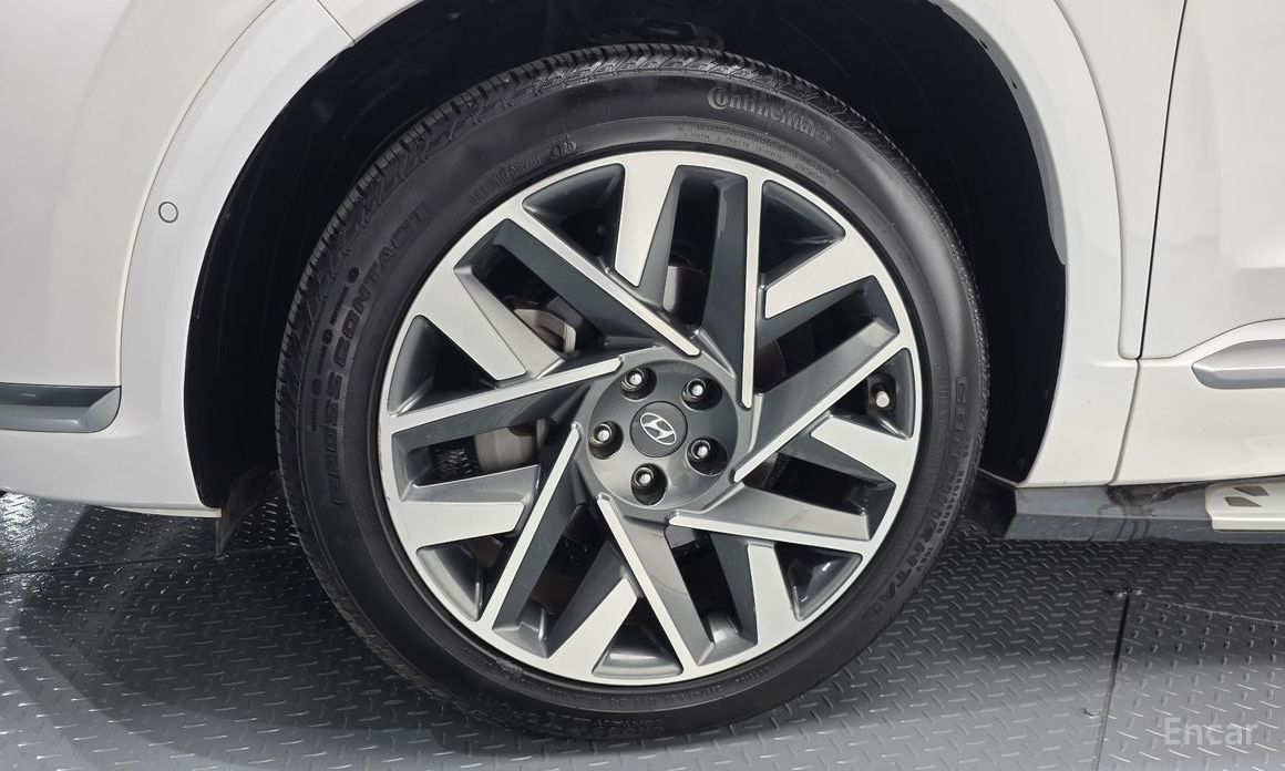 2020 Hyundai Santa Fe IV Рестайлинг Diesel 2.2 2WD Calligraphy с пробегом 23 986 км