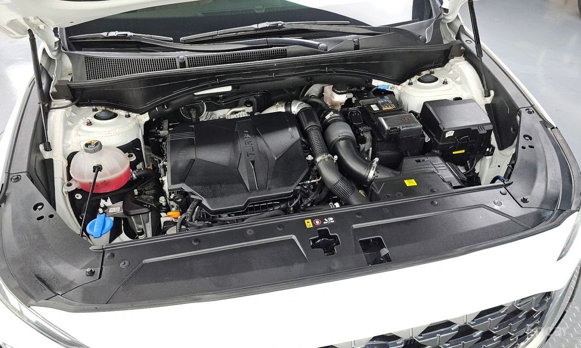 2023 Hyundai Santa Fe IV Рестайлинг Gasoline 2.5T 2WD Calligraphy с пробегом 32 273 км
