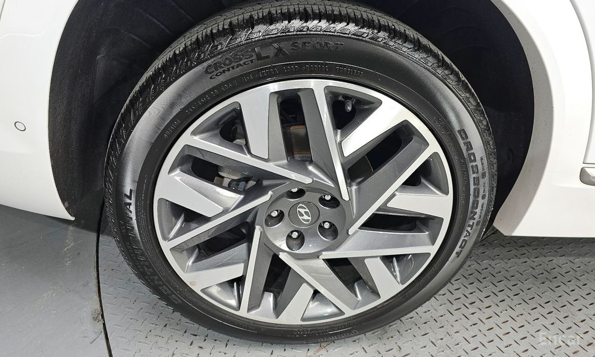 2022 Hyundai Santa Fe IV Рестайлинг Gasoline 2.5T 2WD Calligraphy с пробегом 38 281 км