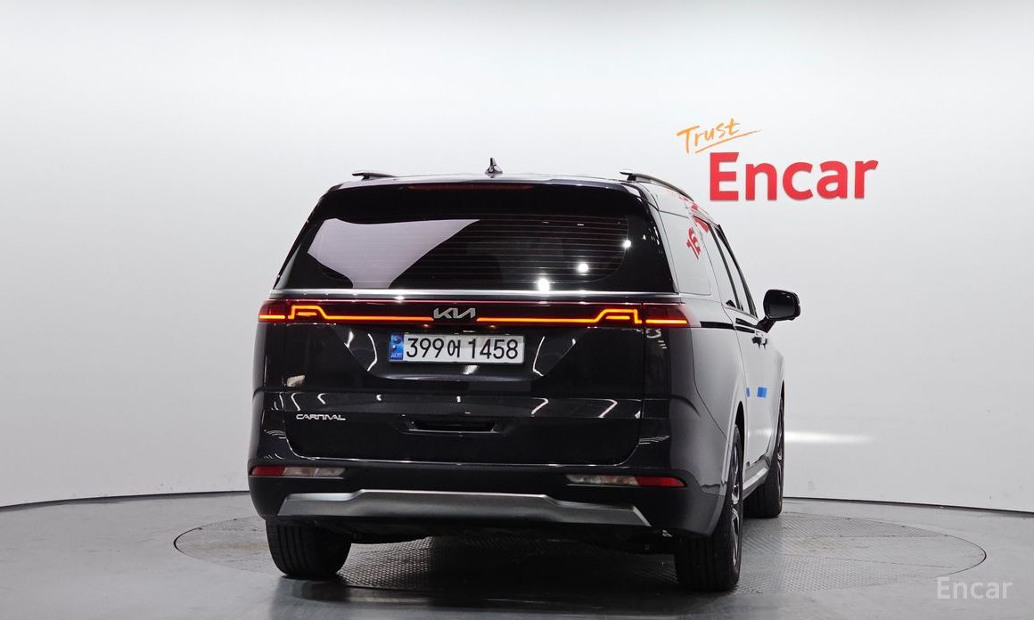 2023 Kia Carnival IV 9-Seater Signature с пробегом 113 194 км