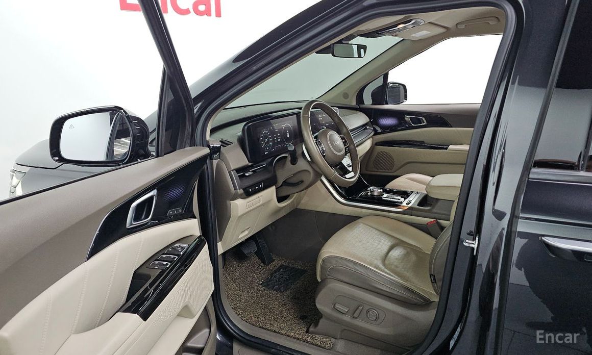 2023 Kia Carnival IV 9-Seater Signature с пробегом 113 194 км