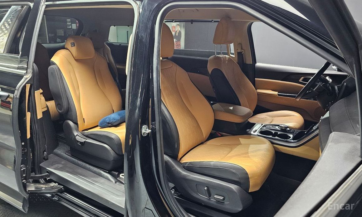 2023 Kia Carnival IV 9-Seater Noblesse с пробегом 57 234 км
