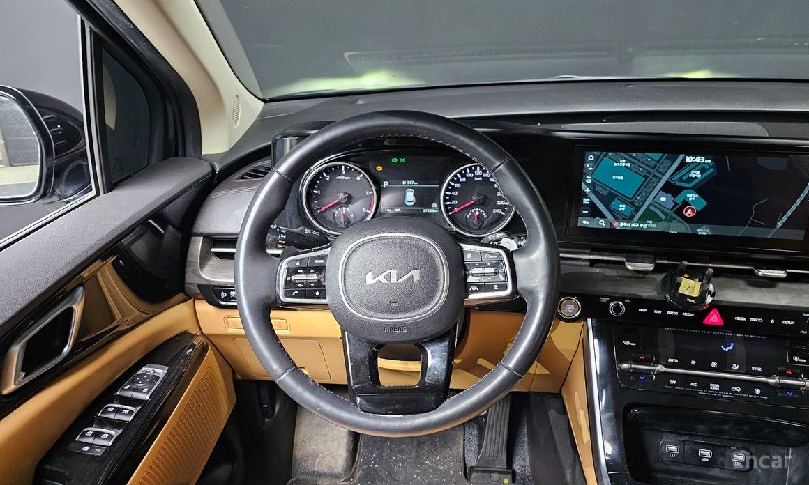 2023 Kia Carnival IV 9-Seater Noblesse с пробегом 57 234 км