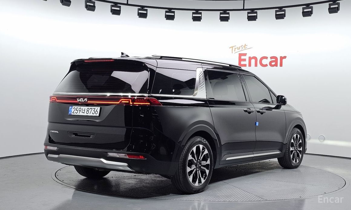 2022 Kia Carnival IV 9-Seater Signature с пробегом 36 556 км