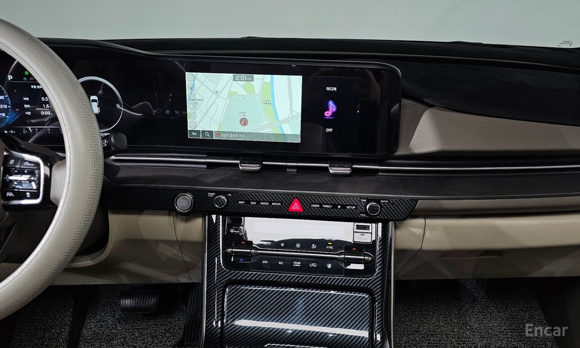 2022 Kia Carnival IV 9-Seater Noblesse с пробегом 62 460 км