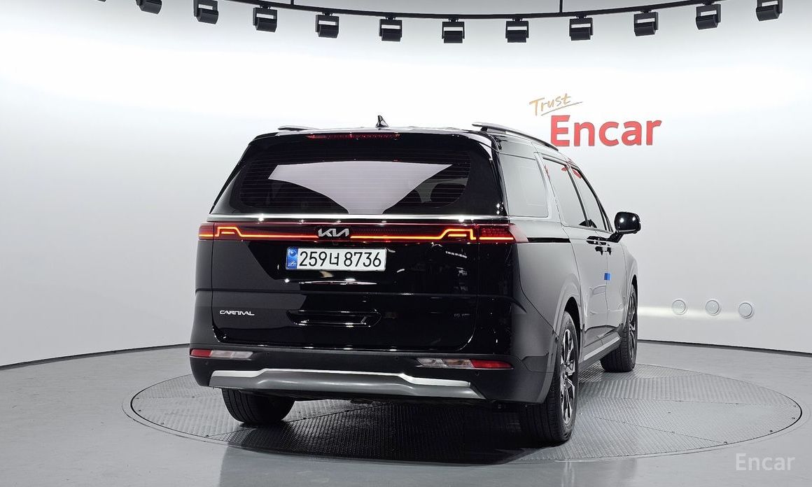 2022 Kia Carnival IV 9-Seater Signature с пробегом 36 556 км