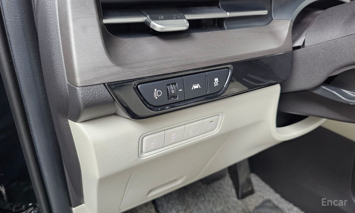 2021 Kia Carnival IV 9-Seater Noblesse с пробегом 74 135 км