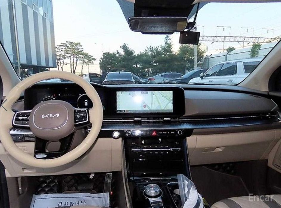 2022 Kia Carnival IV 9-Seater Signature с пробегом 83 795 км