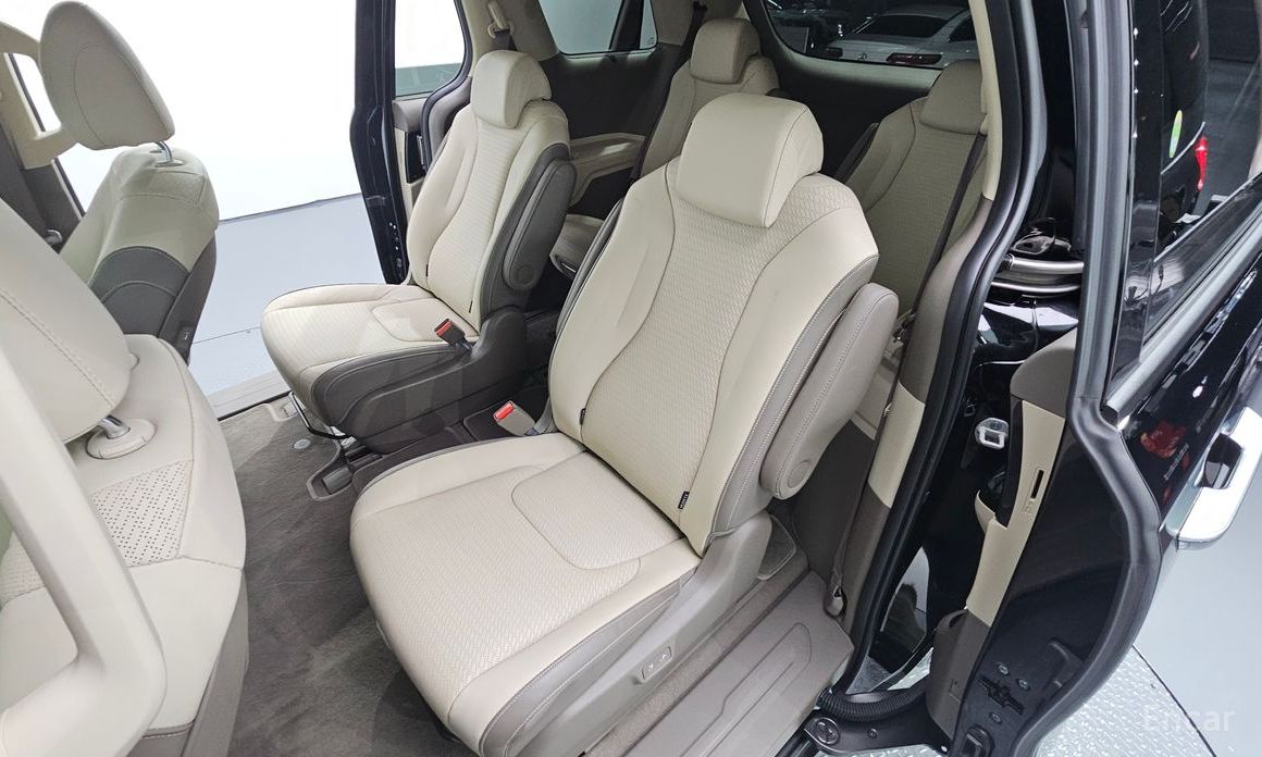 2022 Kia Carnival IV 9-Seater Signature с пробегом 36 556 км