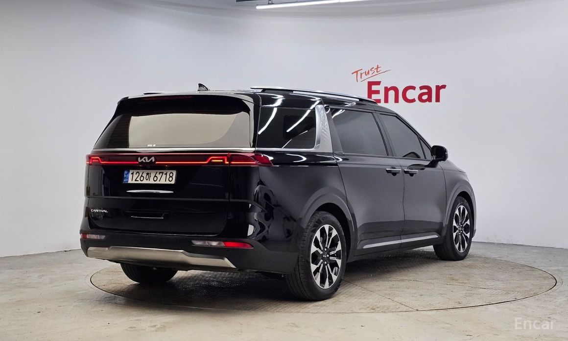 2022 Kia Carnival IV 9-Seater Signature с пробегом 65 231 км