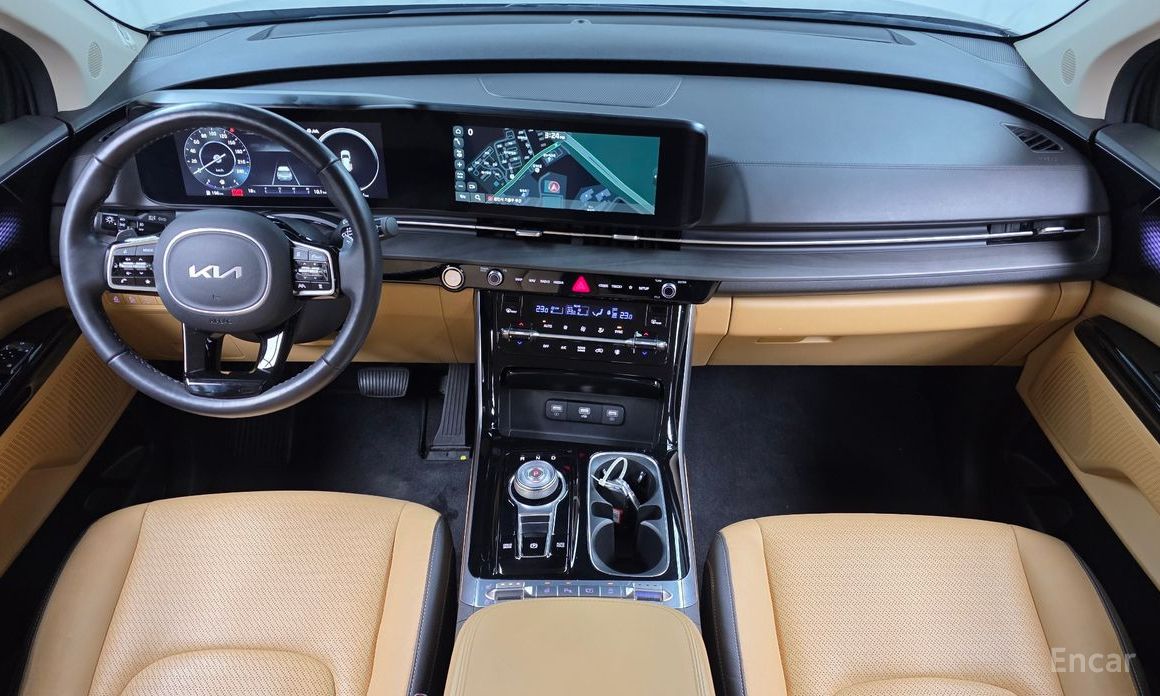 2023 Kia Carnival IV 9-Seater Signature с пробегом 40 924 км