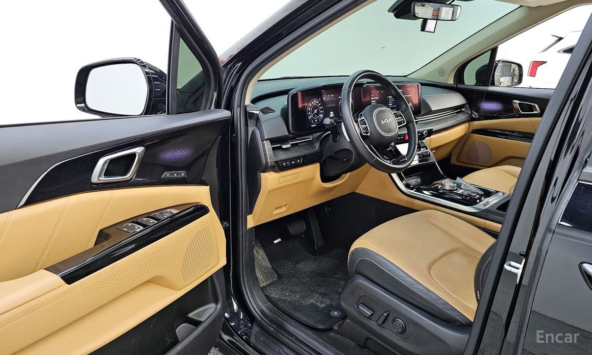 2022 Kia Carnival IV 9-Seater Signature с пробегом 65 231 км