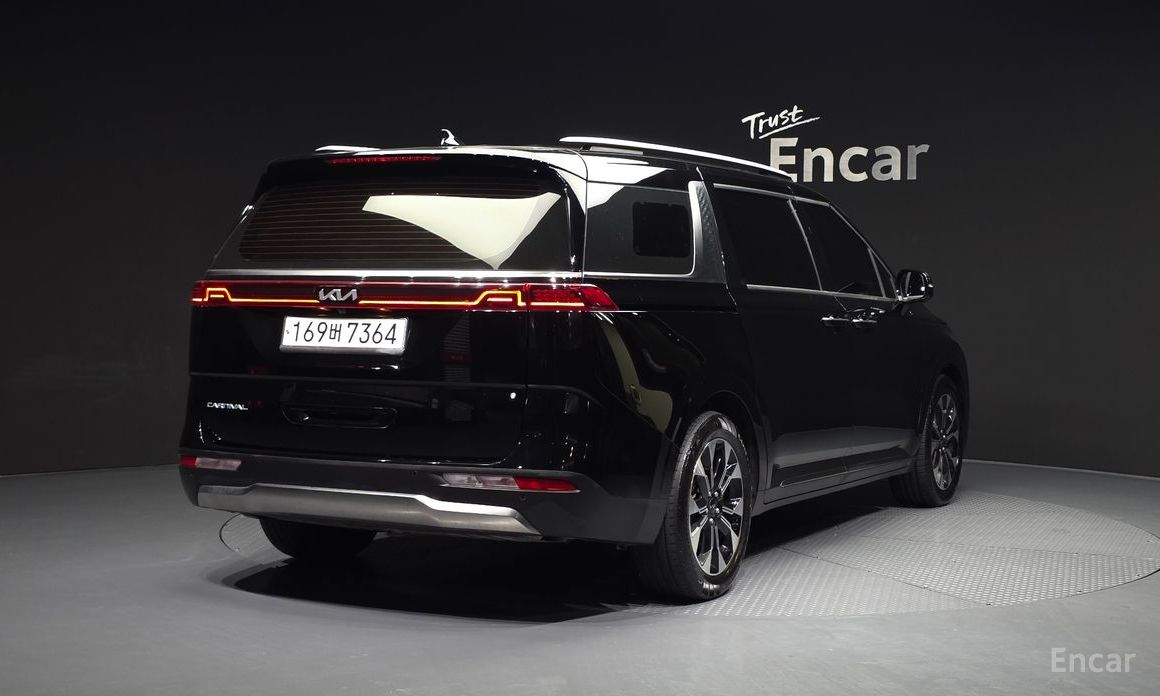 2021 Kia Carnival IV 9-Seater Signature с пробегом 112 581 км