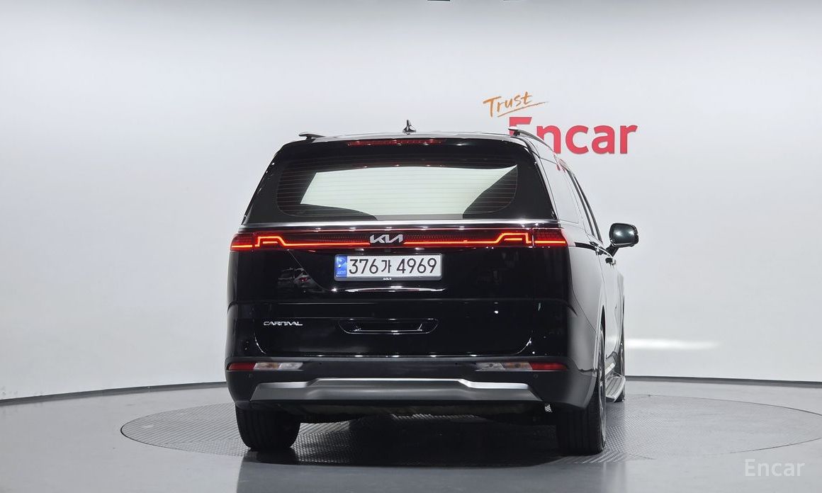 2022 Kia Carnival IV 9-Seater Signature с пробегом 54 655 км
