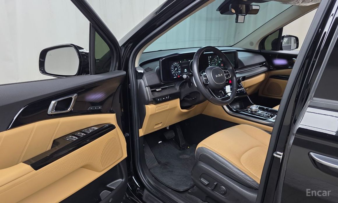 2023 Kia Carnival IV 9-Seater Signature с пробегом 40 924 км