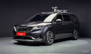 2023 Kia Carnival IV 9-Seater Signature с пробегом 93 759 км