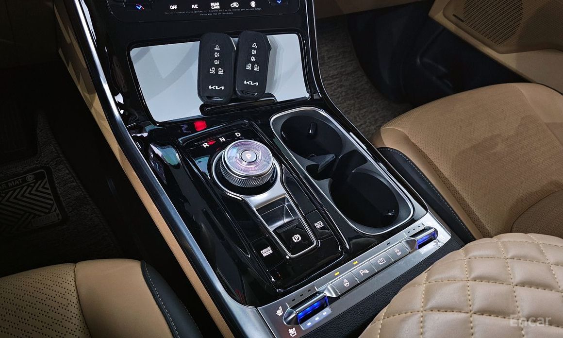 2022 Kia Carnival IV 9-Seater Signature с пробегом 54 655 км
