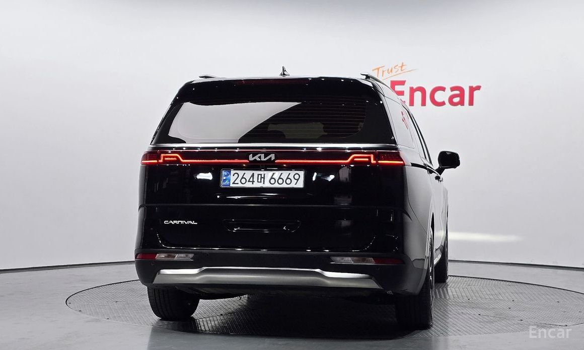2022 Kia Carnival IV 9-Seater Noblesse с пробегом 119 328 км