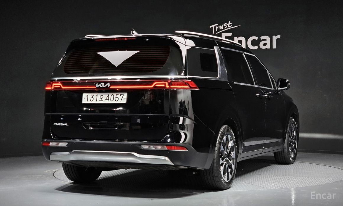 2022 Kia Carnival IV 9-Seater Noblesse с пробегом 37 658 км