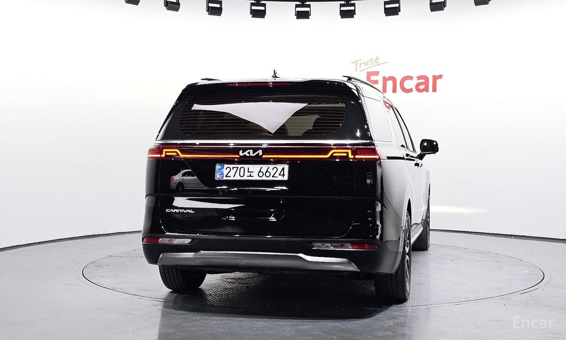2022 Kia Carnival IV 9-Seater Signature с пробегом 60 723 км