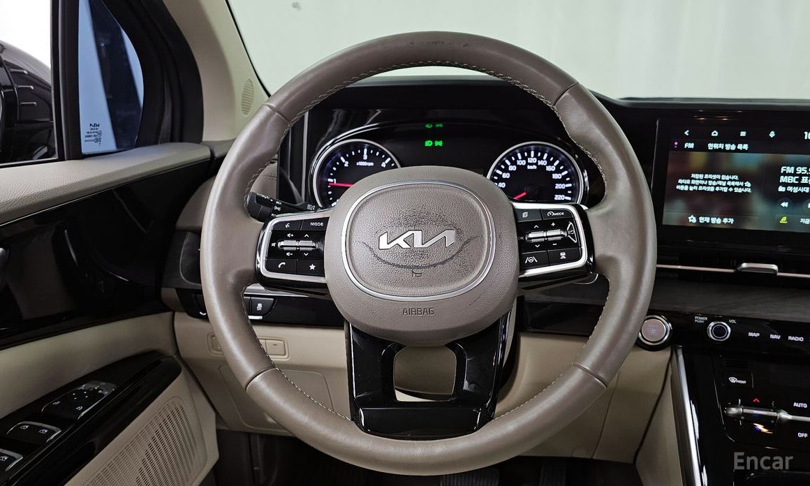 2021 Kia Carnival IV 9-Seater Noblesse с пробегом 48 692 км