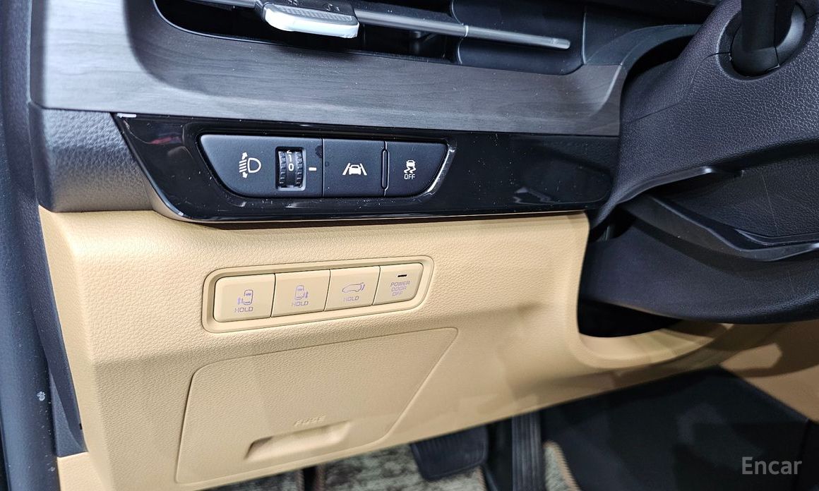 2022 Kia Carnival IV 9-Seater Signature с пробегом 54 655 км