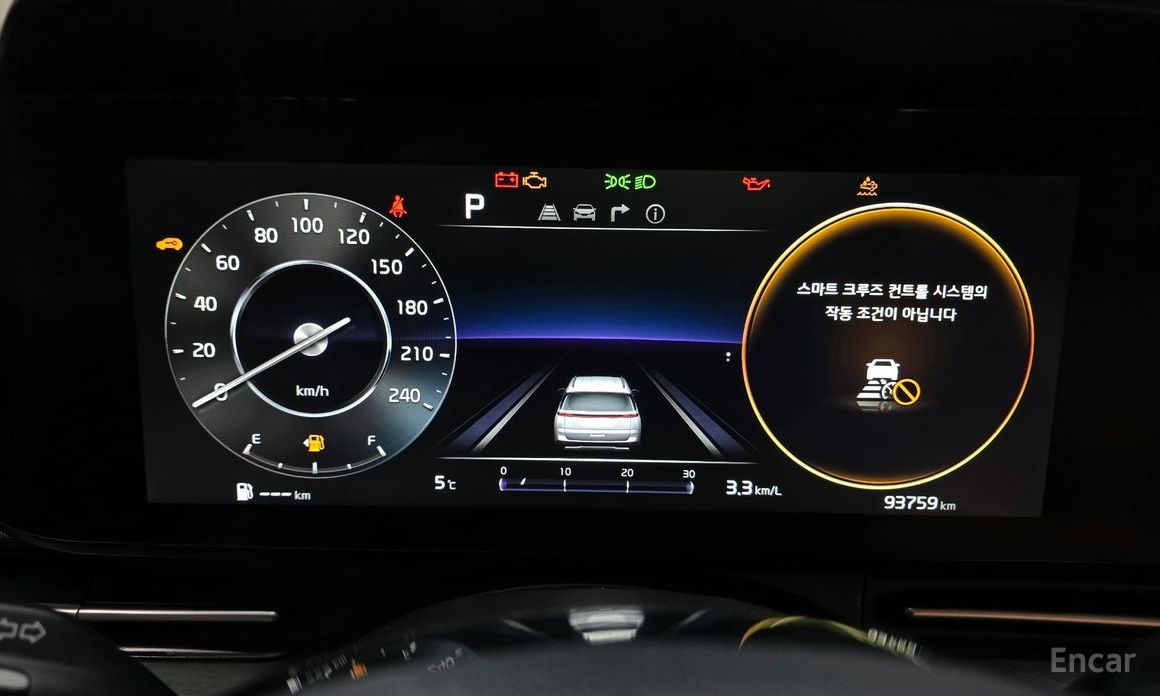 2023 Kia Carnival IV 9-Seater Signature с пробегом 93 759 км