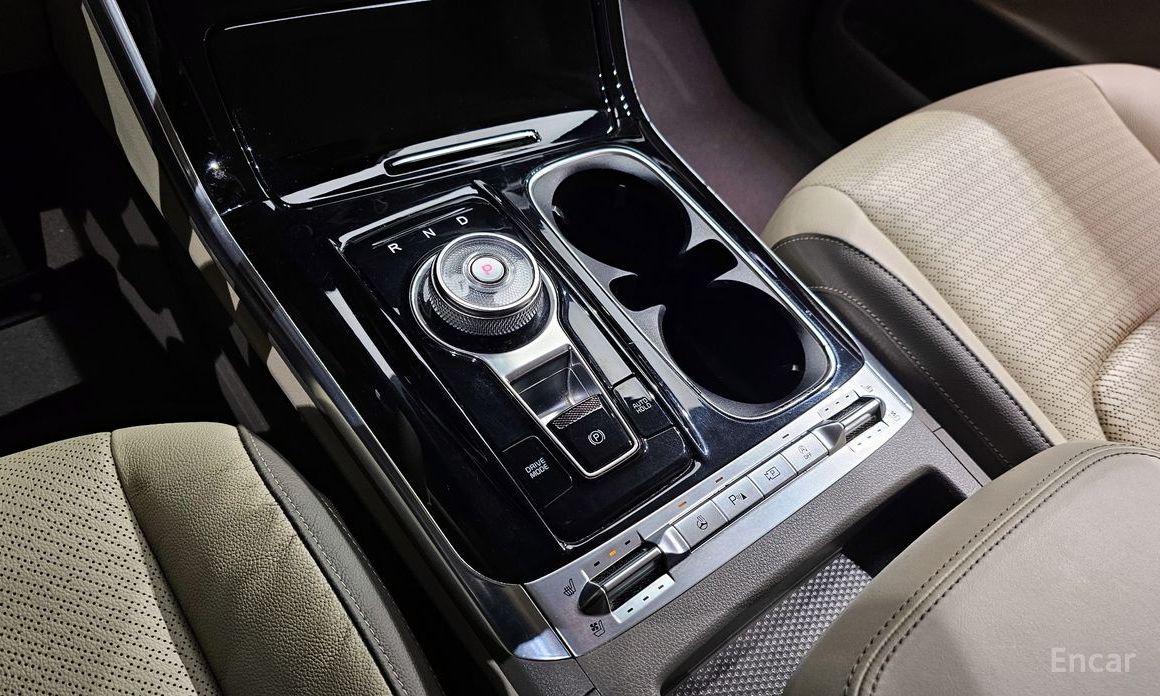 2022 Kia Carnival IV 9-Seater Noblesse с пробегом 37 658 км