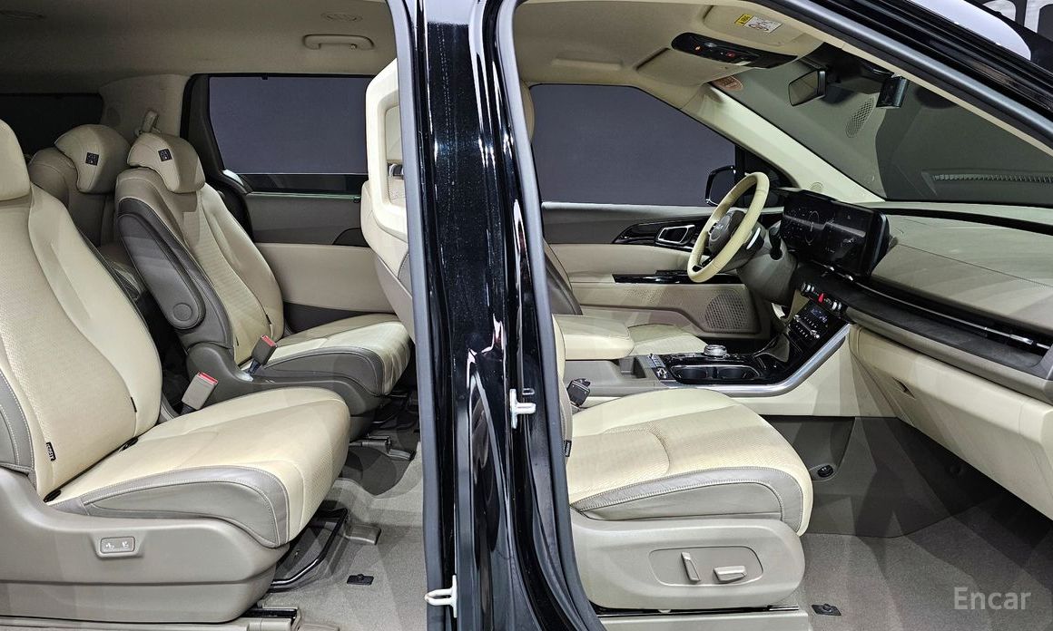 2022 Kia Carnival IV 9-Seater Noblesse с пробегом 37 658 км