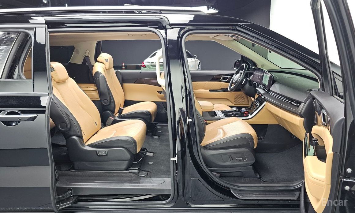 2022 Kia Carnival IV 9-Seater Signature с пробегом 60 723 км