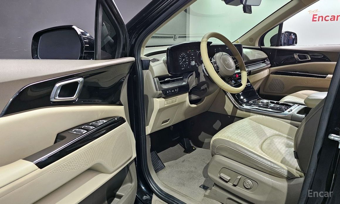 2022 Kia Carnival IV 9-Seater Noblesse с пробегом 37 658 км